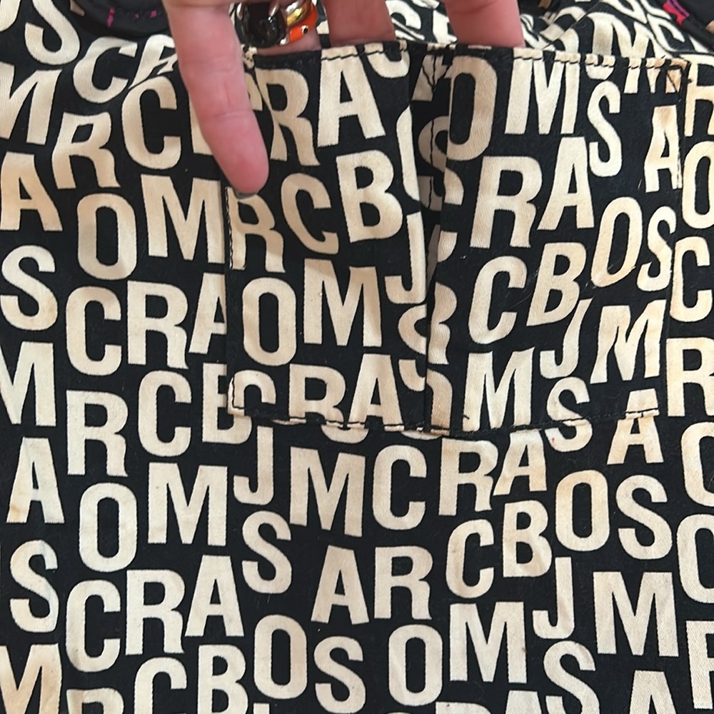 Marc Jacobs Jumbo Quilted Bag - Picture 5 of 9